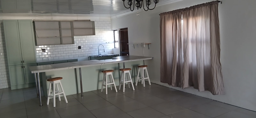To Let 4 Bedroom Property for Rent in Hopefield Western Cape